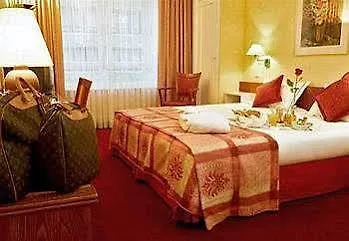 Imperial فندق 3*