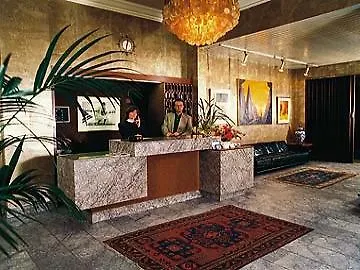 Imperial فندق 3*